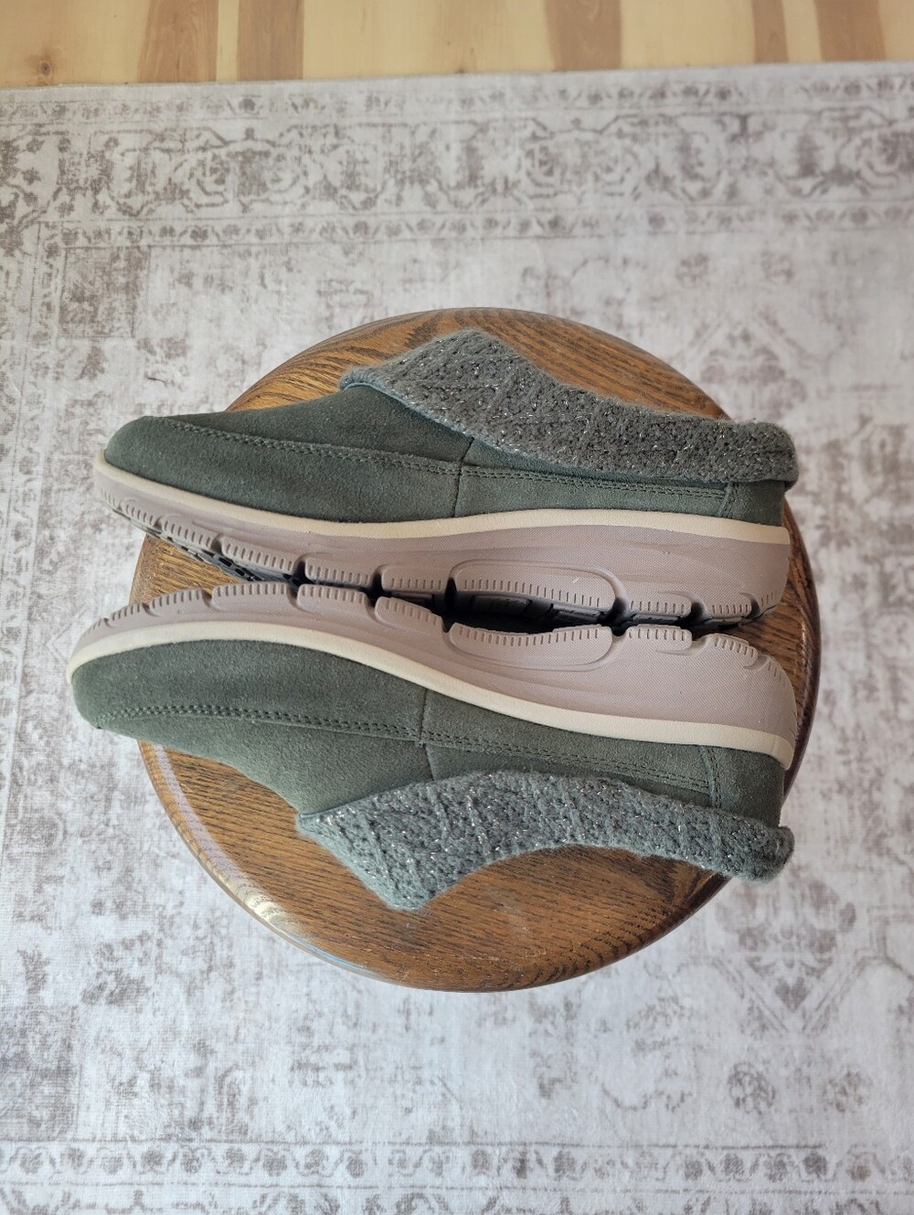 Skechers Easy Going Suede Clogs Womens 10 Forest Green Water Repellent Comfort S - Picture 6 of 9